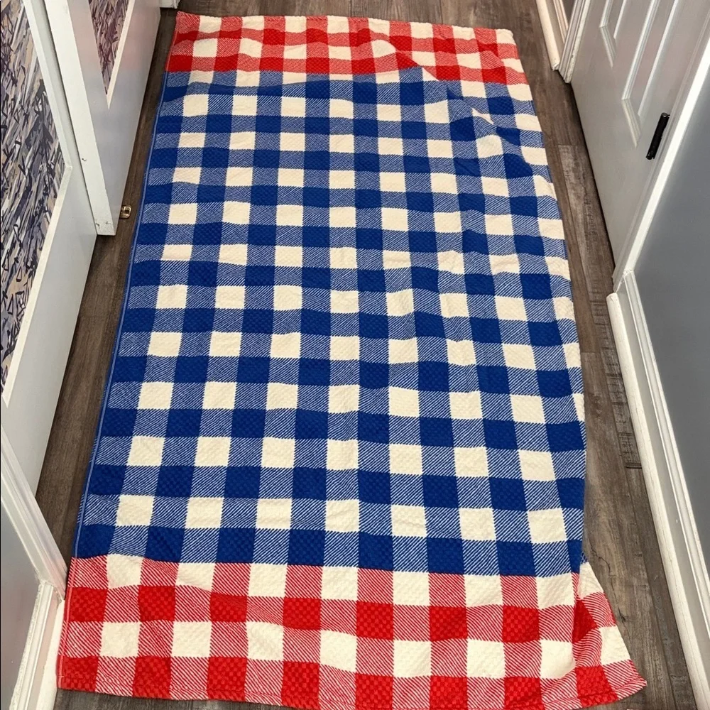 Room Essentials Red White & Blue Tomato Gingham Picnic Stripe Beach Towel Lot